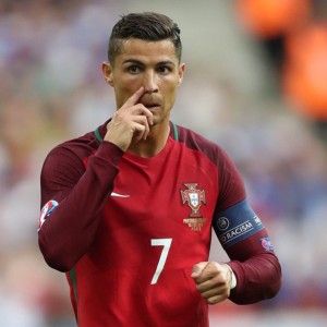 在线体育博彩-补时惊雷！世界波撕裂夜幕，曼联绝境逆转那不勒斯，补时惊雷！世界波撕裂夜幕，曼联绝境逆转那不勒斯