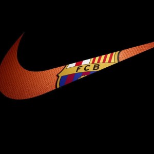 kaiyun中国-绿茵悲情，内马尔重伤倒地，梅西率全队围拢祈祷，泪水与信仰交织的瞬间，内马尔重伤倒地，梅西率队围拢祈祷，绿茵场上泪水与信仰的悲情瞬间