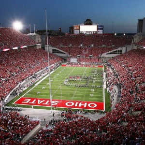 kaiyun中国-字母哥巴塞罗那惊世一战，个体的神性时刻如何撕裂理所当然的篮球叙事？神性撕裂叙事，字母哥巴塞罗那之夜