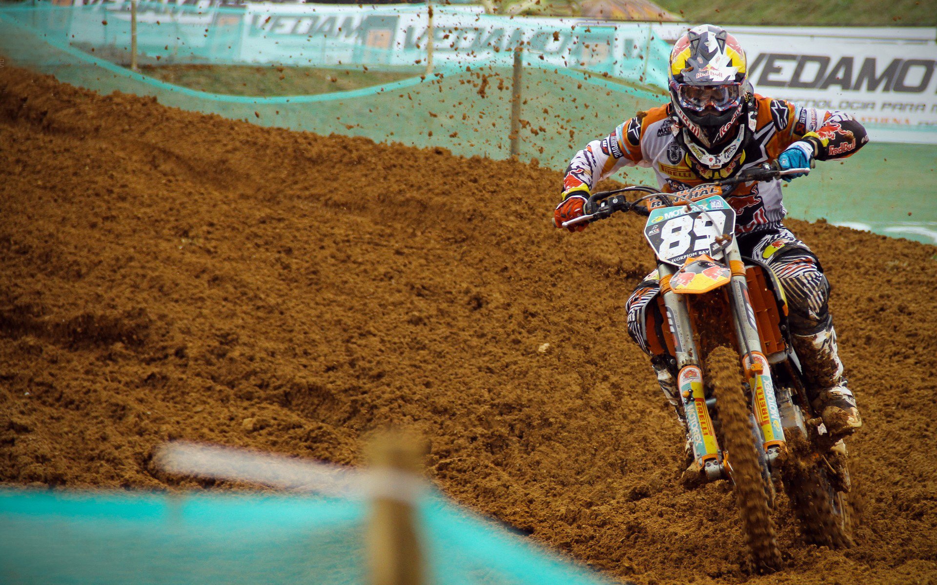 从魔兽到铁闸，拜仁新星如何用防守定义球队未来？从魔兽到铁闸，拜仁新星以防守定义球队未来